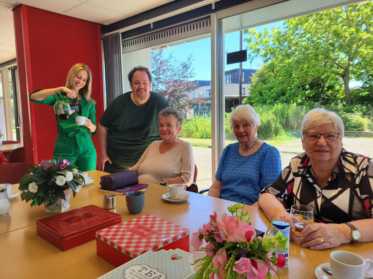 Doet en Ontmoet in ’t Trefpunt: een bakkie en gezelligheid!